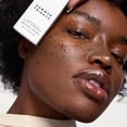 thumbnail image 4 of Tinte Skin Tint Summer Fridays Sheer Skin Tint con ácido hialurónico, 4 of 9