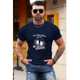thumbnail image 3 of ABPHQTO Camiseta de manga corta con estampado gráfico de letras de cerveza para hombre de color azul, 3 of 5