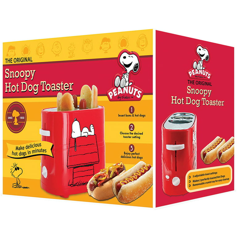  Uncanny Brands Peanuts Snoopy Two-Slice Toaster- Toasts Your  Favorite Beagle On Your Toast: Home & Kitchen