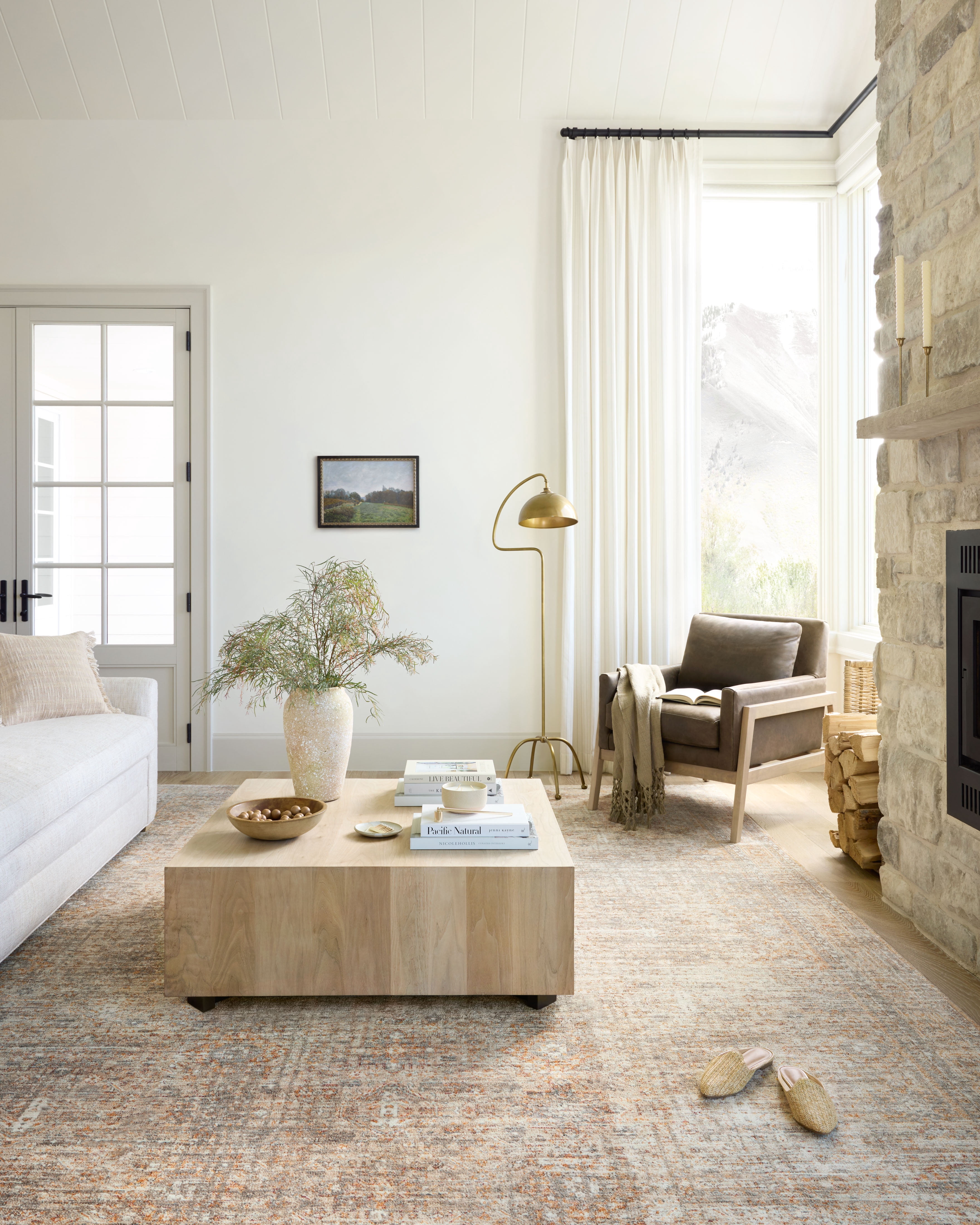 Angela Rose x Loloi Blake Oatmeal / Spice 2'-0" x 3'-0" Accent Rug