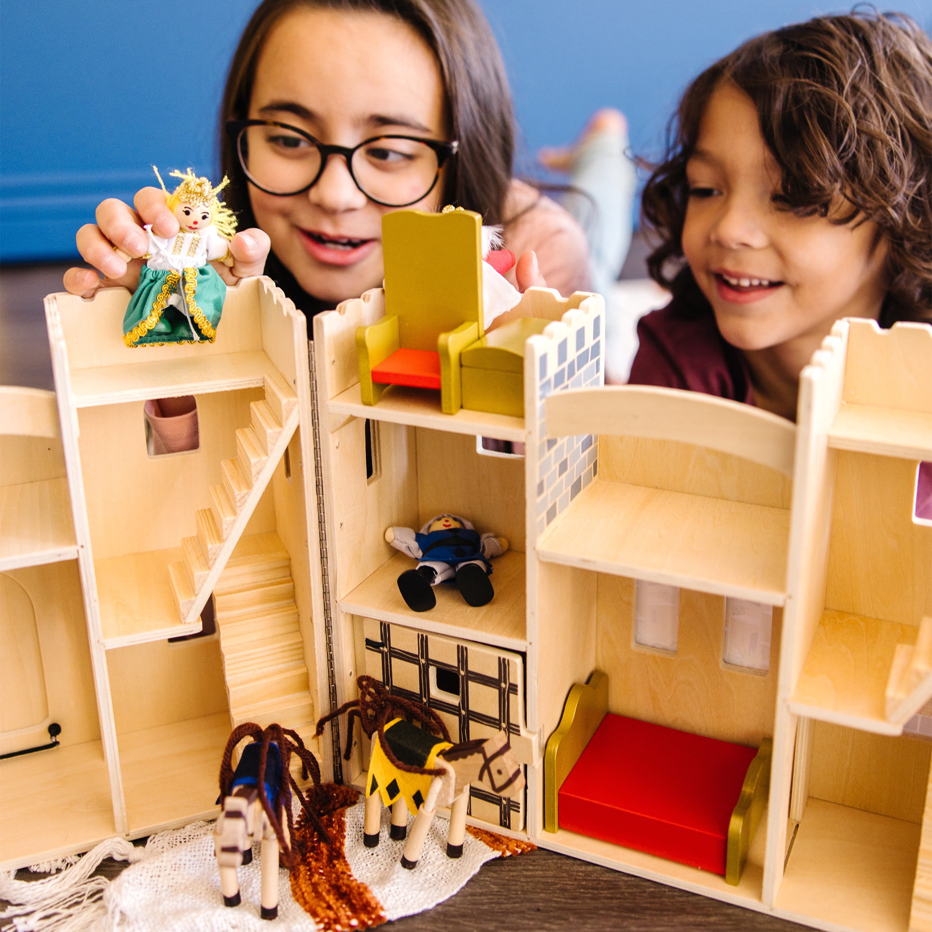 Melissa & Doug Fold and Go Wooden Castle Dollhouse With  Wooden Dolls and Horses (12 pcs)