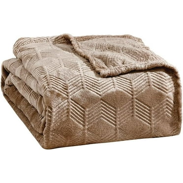 Ben & Jonah Luxury Chevron Plush Blanket – Ultra-Soft Fleece, 100% Polyester, Camel Brown, Perfect for Couch or Bed, King (102” x 86”)