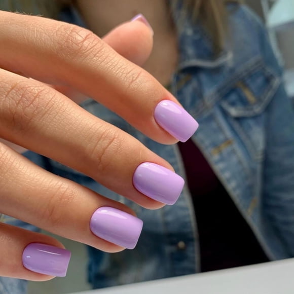 Uñas postizas cortas de color morado claro, cuadradas, lilas, uñas postizas cortas, pegamento en uñas cuadradas cortas, pegamento de gel en las uñas, uñas cortas para mujeres, uñas acrílicas gruesas,