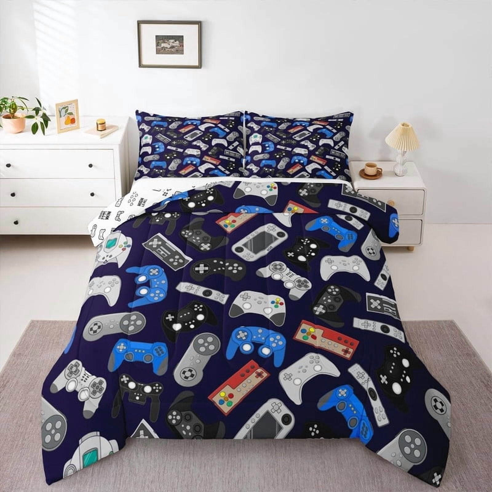 Gamer Comforter Set Full/Queen - Soft Lightweight Video Game Bedding for Boys, Girls, Teens - Modern Gaming Duvet Cover with Gamepad & Controller Design - Cool Gamer Room Decor for Kids & Teens