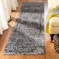 thumbnail image 3 of SAFAVIEH Classic Vintage Adelaide Abstract Area Rug, Silver/Brown, 5' x 8', 3 of 9