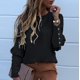 thumbnail image 2 of Blusa informal holgada de manga larga con botones de metal para oficina para mujer, cuello redondo, color liso, para verano, 2 of 4