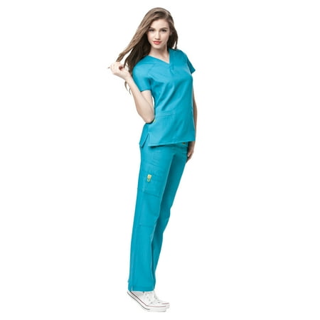 

WonderWink Four-Stretch Sporty V-Neck Top & Sporty Cargo Pant Scrub Set