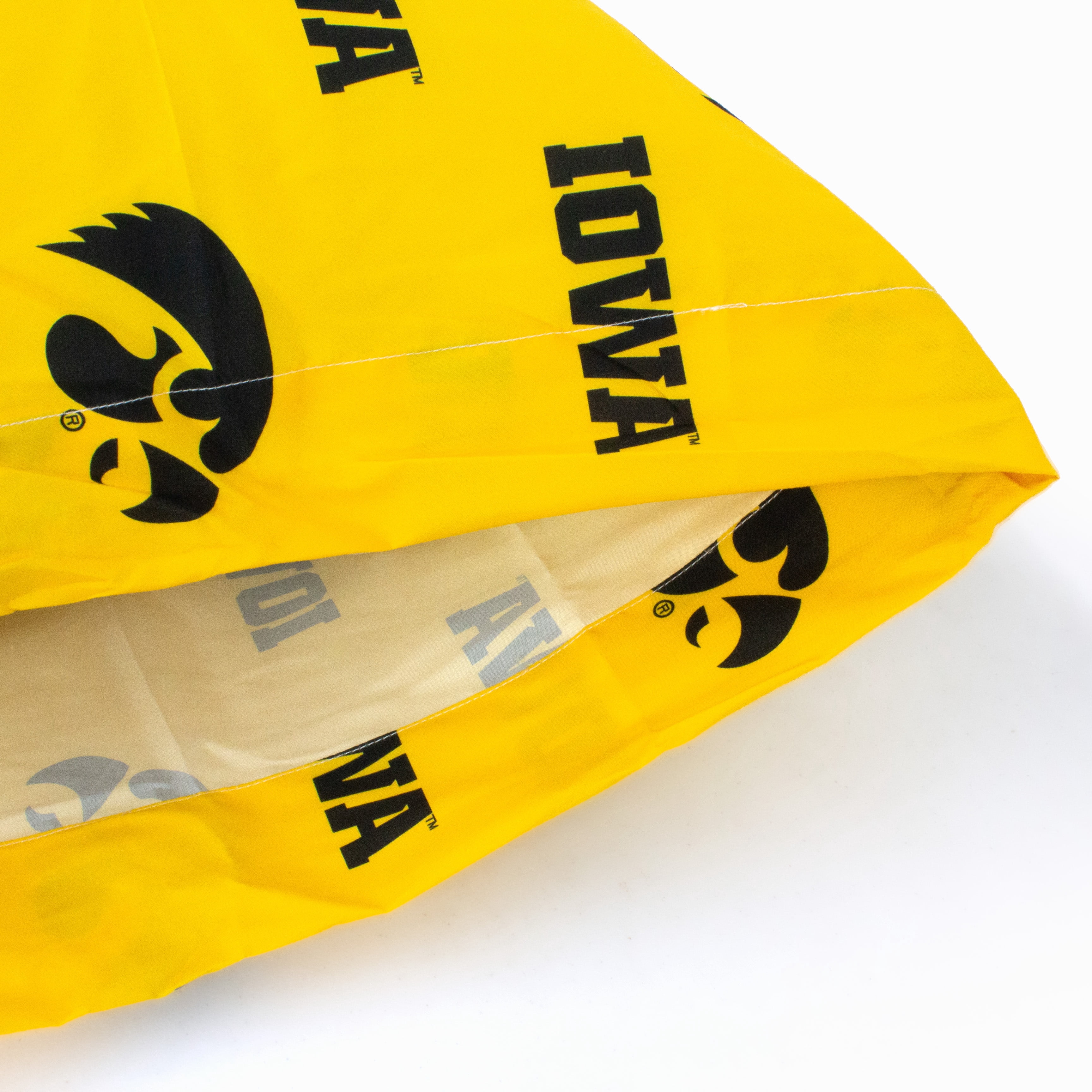 Iowa Hawkeyes Pillowcase Pair, Standard, 20" x 30" (2 Standard Pillowcases)