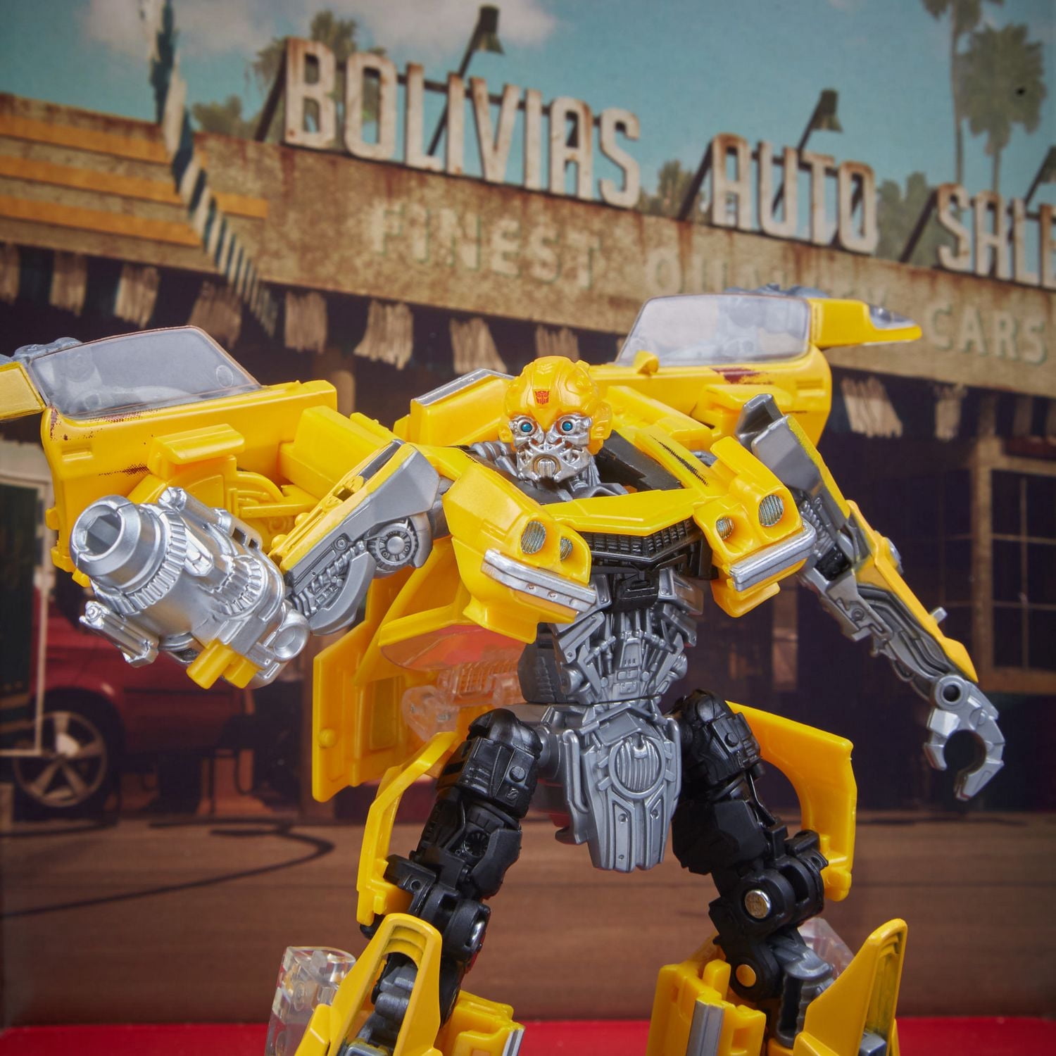 Transformers Studio Series 27 Deluxe Class Transformers Movie 1 Clunker Bumblebee Action Figure
