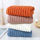thumbnail image 5 of Xiao Hua Toalla de manos absorbente suave de algodón puro - Toalla de baño estilo gofre - Juego de 2 piezas, toalla de secado rápido, color blanco, 5 of 5