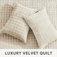 thumbnail image 4 of Juego de edredón RECYCO Luxury Velvet King Size beige con 2 fundas, 4 of 7