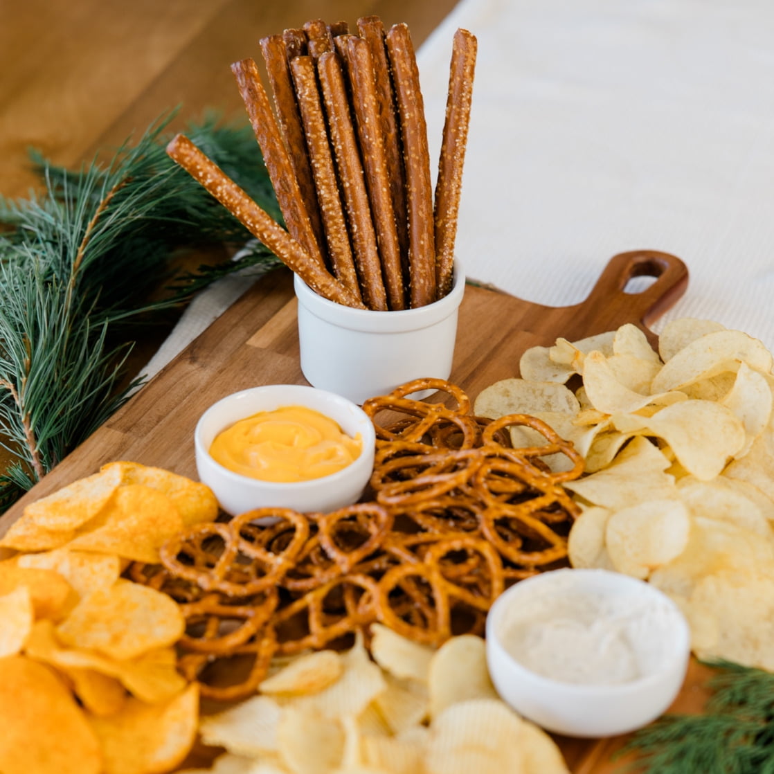 Utz Pretzel Rods, Old Fashioned, 25 oz Barrel