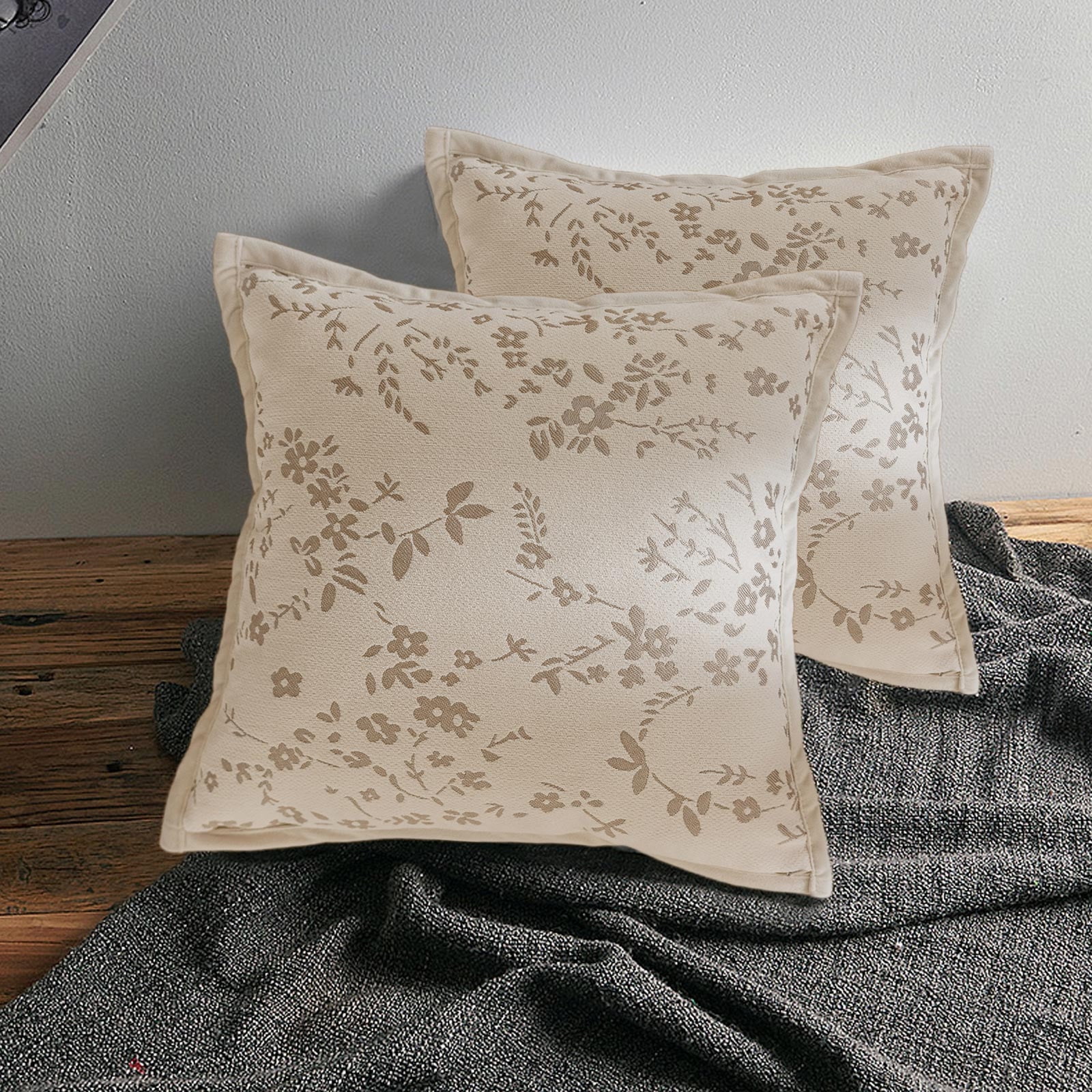Matoen Polyester Throw Pillow for Bed Sofa Couch, Household Throw Couch Cushions Decorative Pillows for Indoor Outdoor, Modern Simple Home Decor for Living Room Bedroom, Beige, 18"x18", 1PC, C