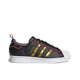thumbnail image 4 of Zapatillas de tabla ASAdidas Superstar CNY de corte bajo, cómodas y resistentes para deportes al aire libre, para mujer, en negro, dorado y rojo., 4 of 5
