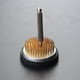 thumbnail image 4 of Herramienta de limpieza para plancha de pelo con portaagujas de ikebana con forma de rana de flores japonesa, 4 of 9