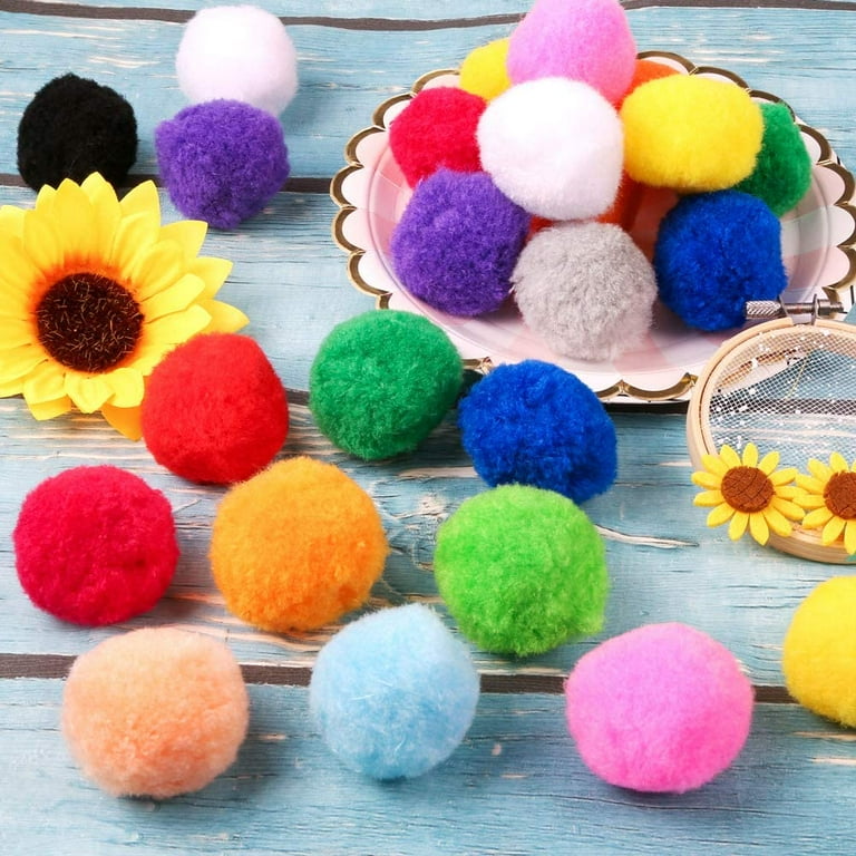 200 Pompon Colorati 2 Cm Per Craft E Fai Da Te - 20 Colori Diversi - Morbidi In Poliestere Cashmere