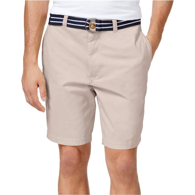 Shorts chinos informales con cinturón y frente plano para hombre de Club Room, Beige, 32 Club Room chino