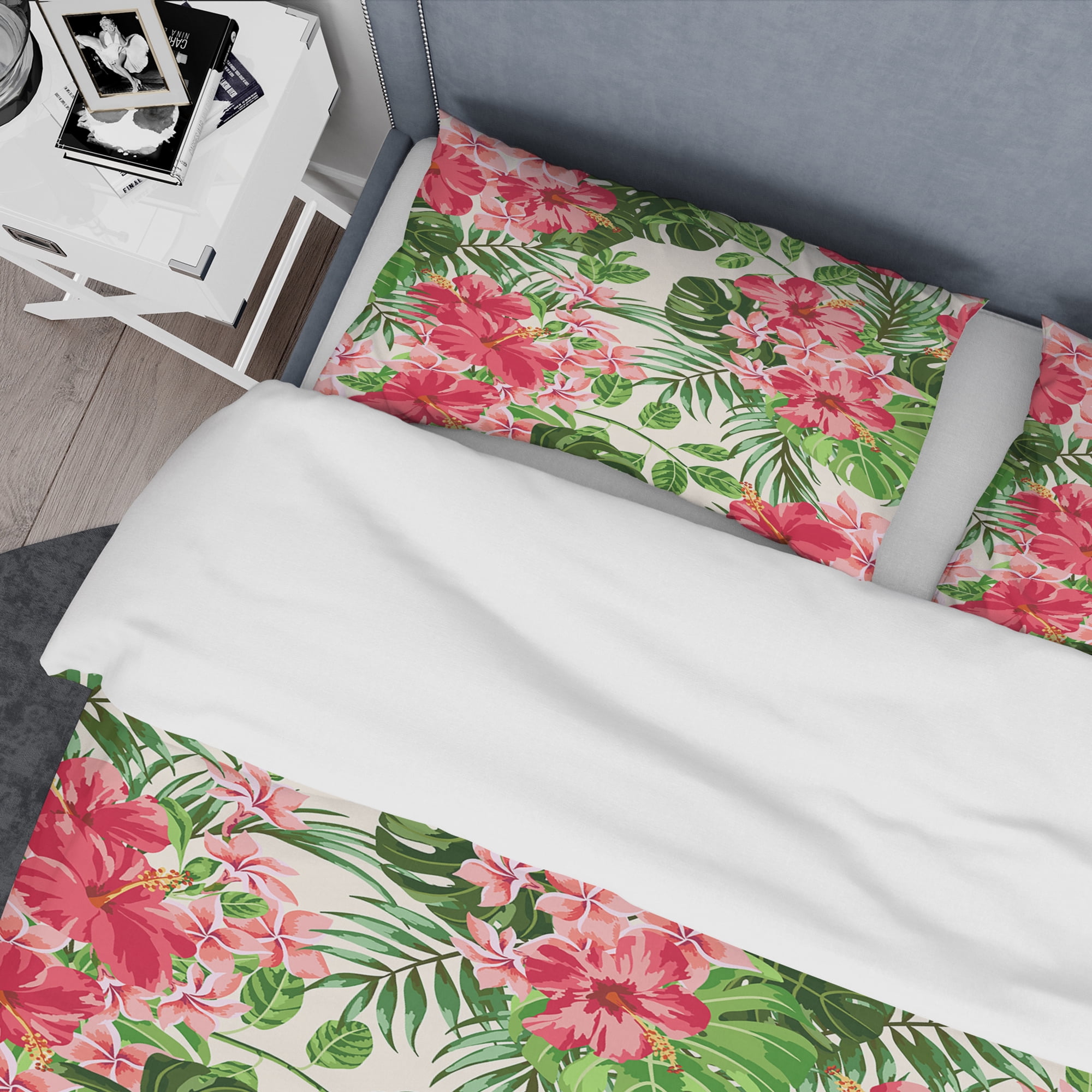 Designart 'Tropical Leaves and Flowers I' Mid-Century Modern Duvet Cover Set