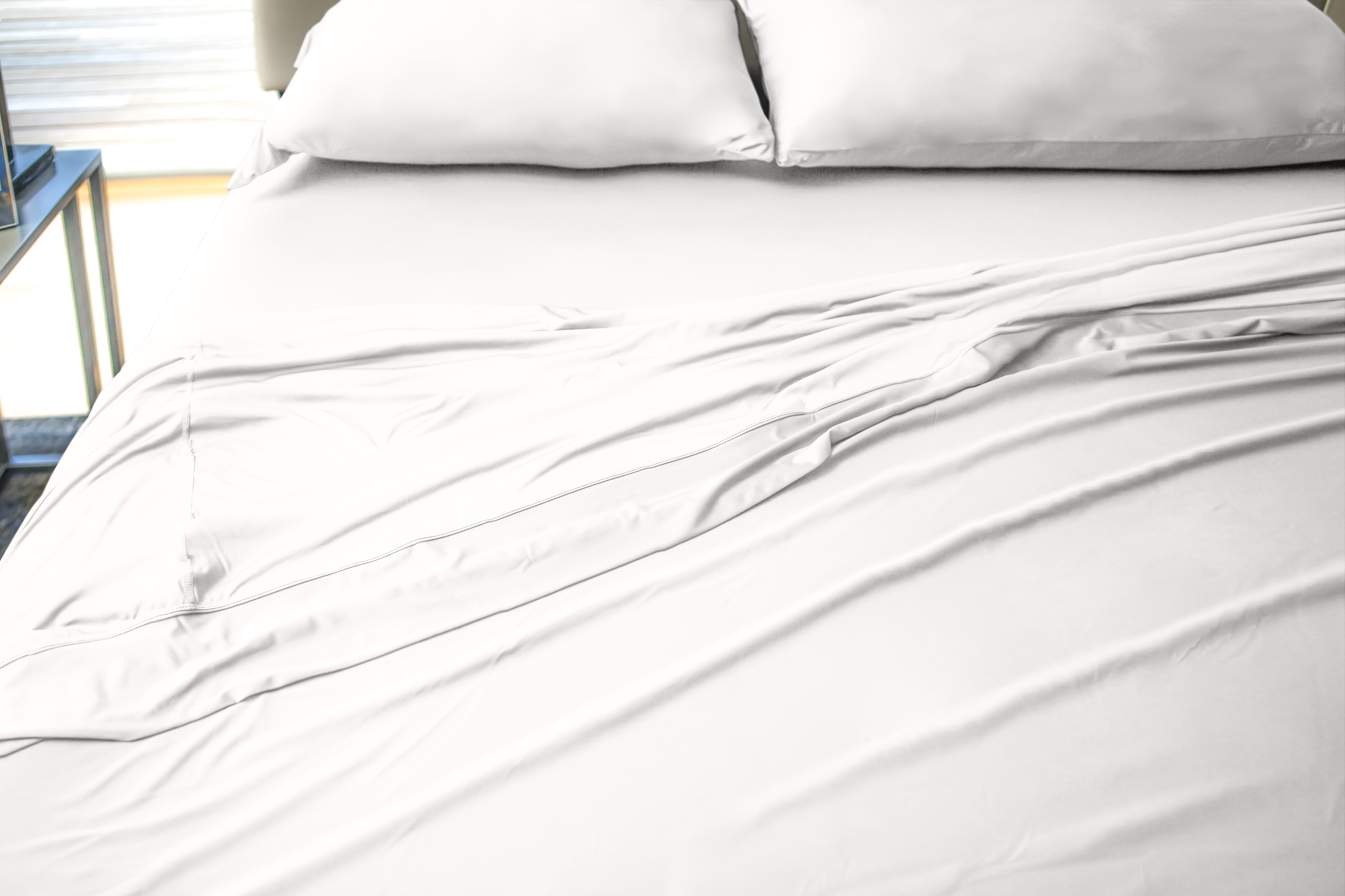 ESSENTIAL PERFORMANCE Sheet Set Powered By SHEEX, King/Cal King, Bright White
