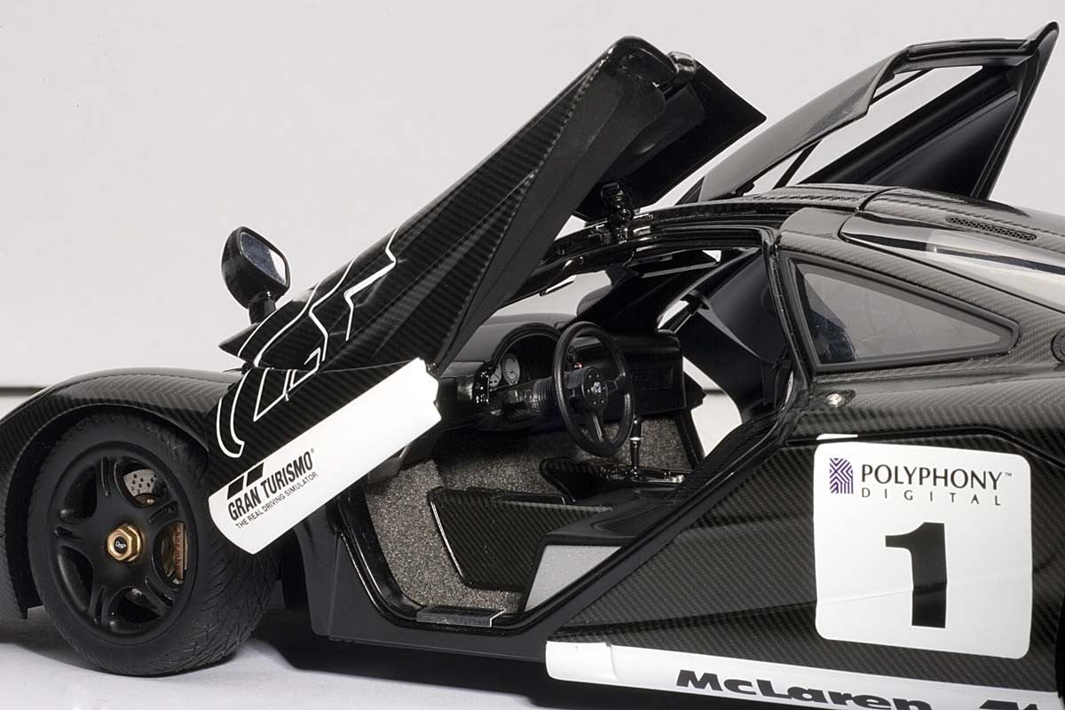 Autoart 1/18 Mclaren F1 GT5 Gran Turismo 5 Die-Cast Model Car With Helmet