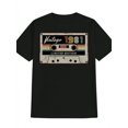 thumbnail image 1 of T-Shirt Décontracté à Col Rond pour Hommes avec Imprimé Graphique Cassette Vintage 1981 - Tee d'Été Noir, 1 of 5