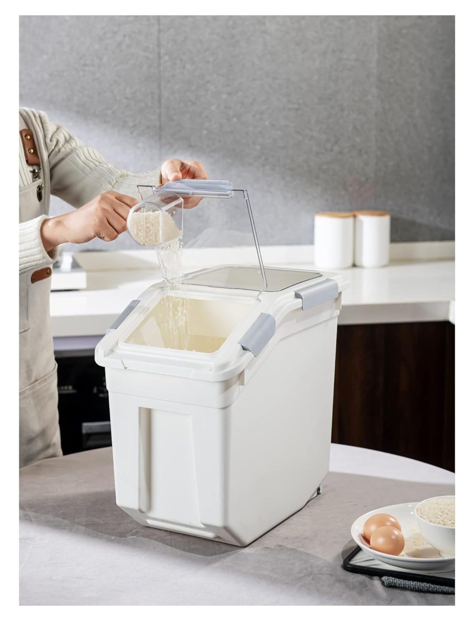 Rice Storage Container 33 Liter - Airtight Food Container with Measuring Cup & Wheels - BPA Free Grain Bin for Rice, Flour, Pet Food - 50lbs Capacity
