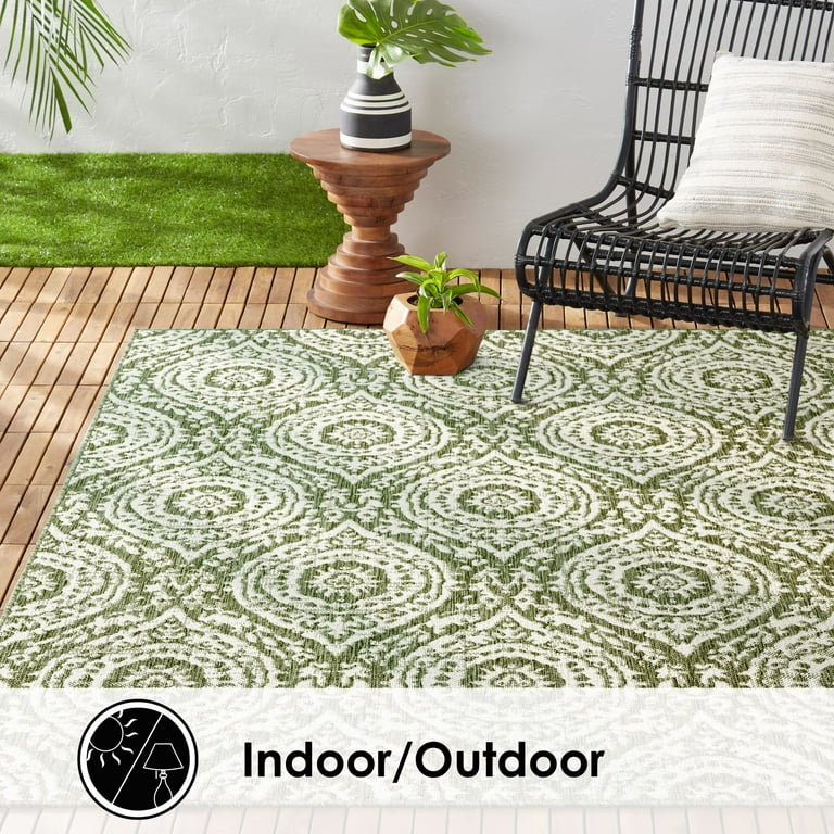 7' X 10' Green Moroccan Indoor Outdoor Area Rug 7' X 10' Green Moroccan Indoor Outdoor Area Rug