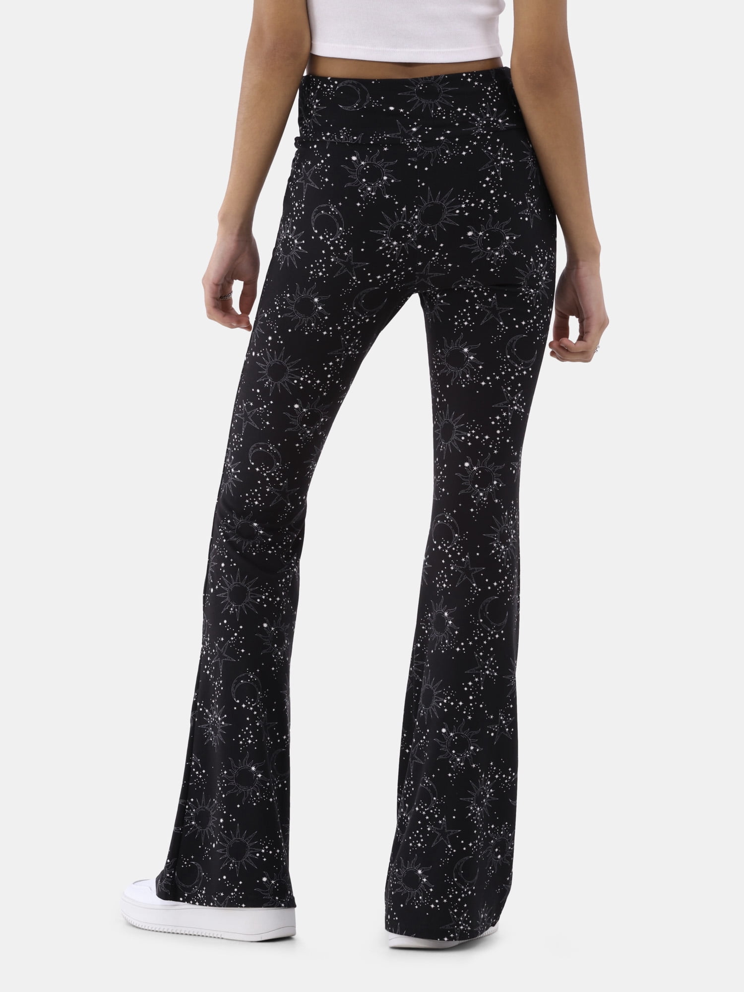No Boundaries Flare Pants and 2-Pack, Women's and Women’s Plus