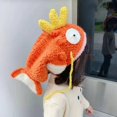thumbnail image 3 of Gorro grueso de invierno con forma de pez dorado, gorro divertido de punto hecho a mano, regalo de Navidad y Halloween, 3 of 4