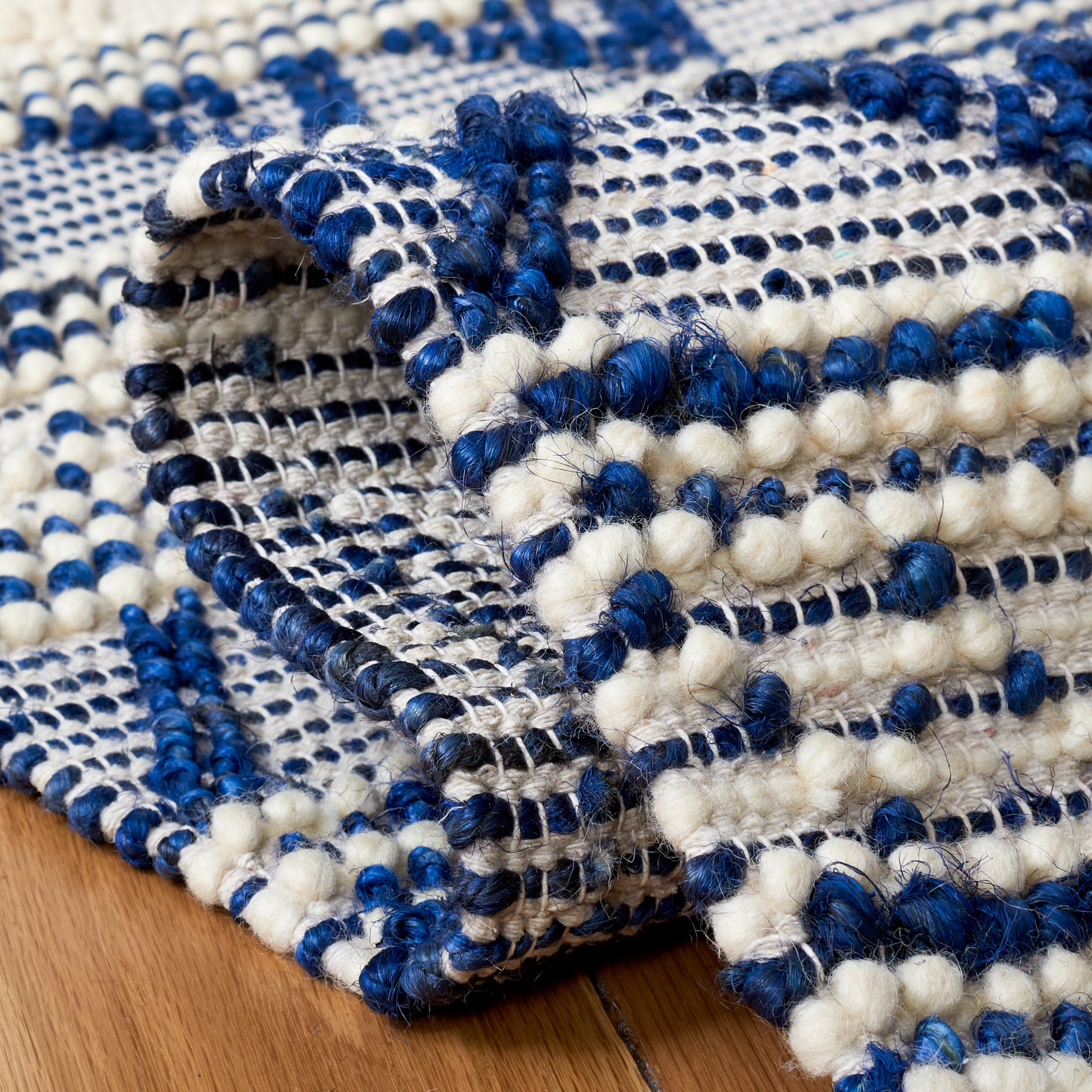 SAFAVIEH Natura Dusan Geometric Runner Rug, Navy/Ivory, 2'3" x 8'