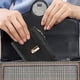 thumbnail image 4 of Monedero pequeño y compacto de cuero para mujer con ventanas de identificación, cartera para tarjetas de crédito, 4 of 5