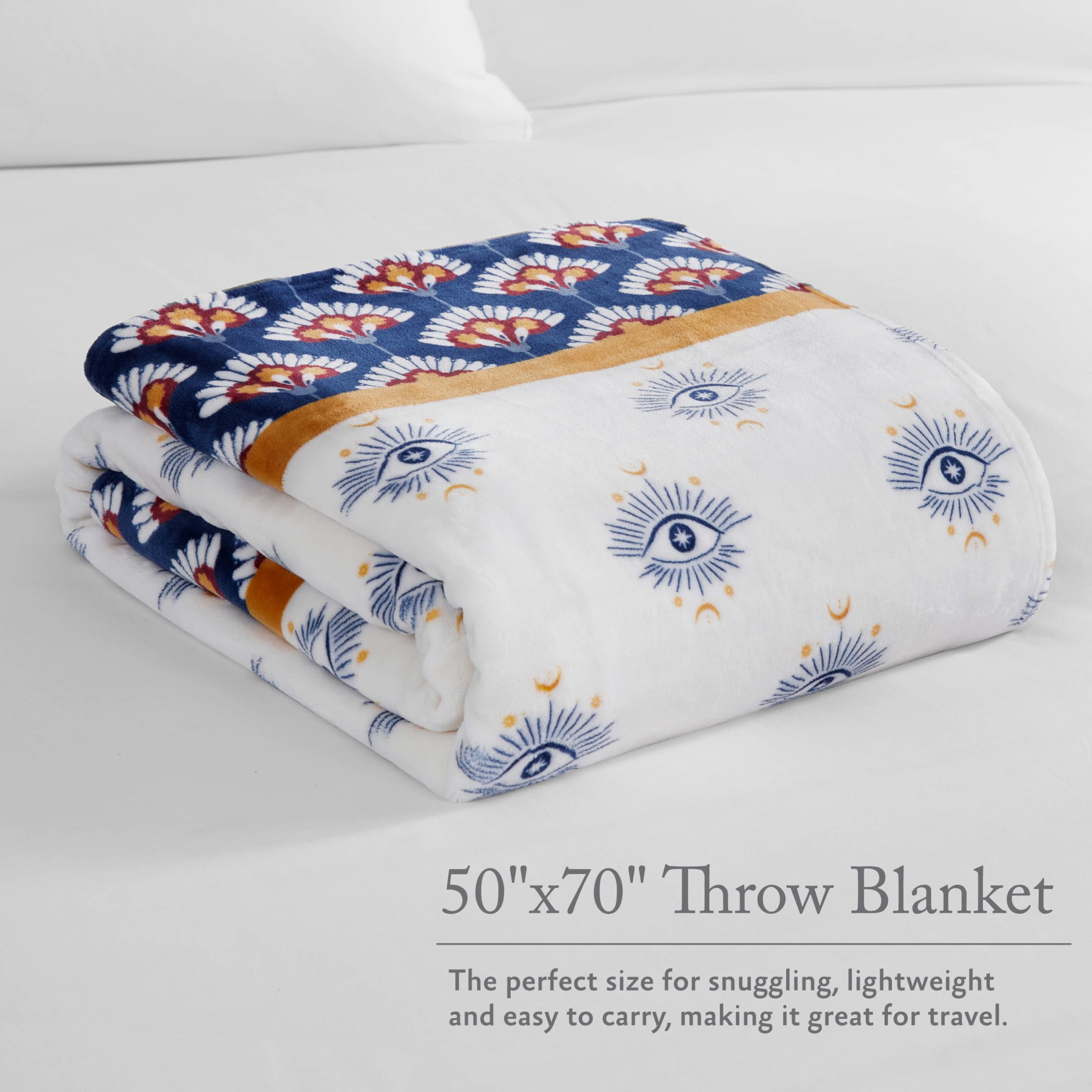 Jessica Simpson Plush Throw Blanket, White / Navy, 50" x 70"