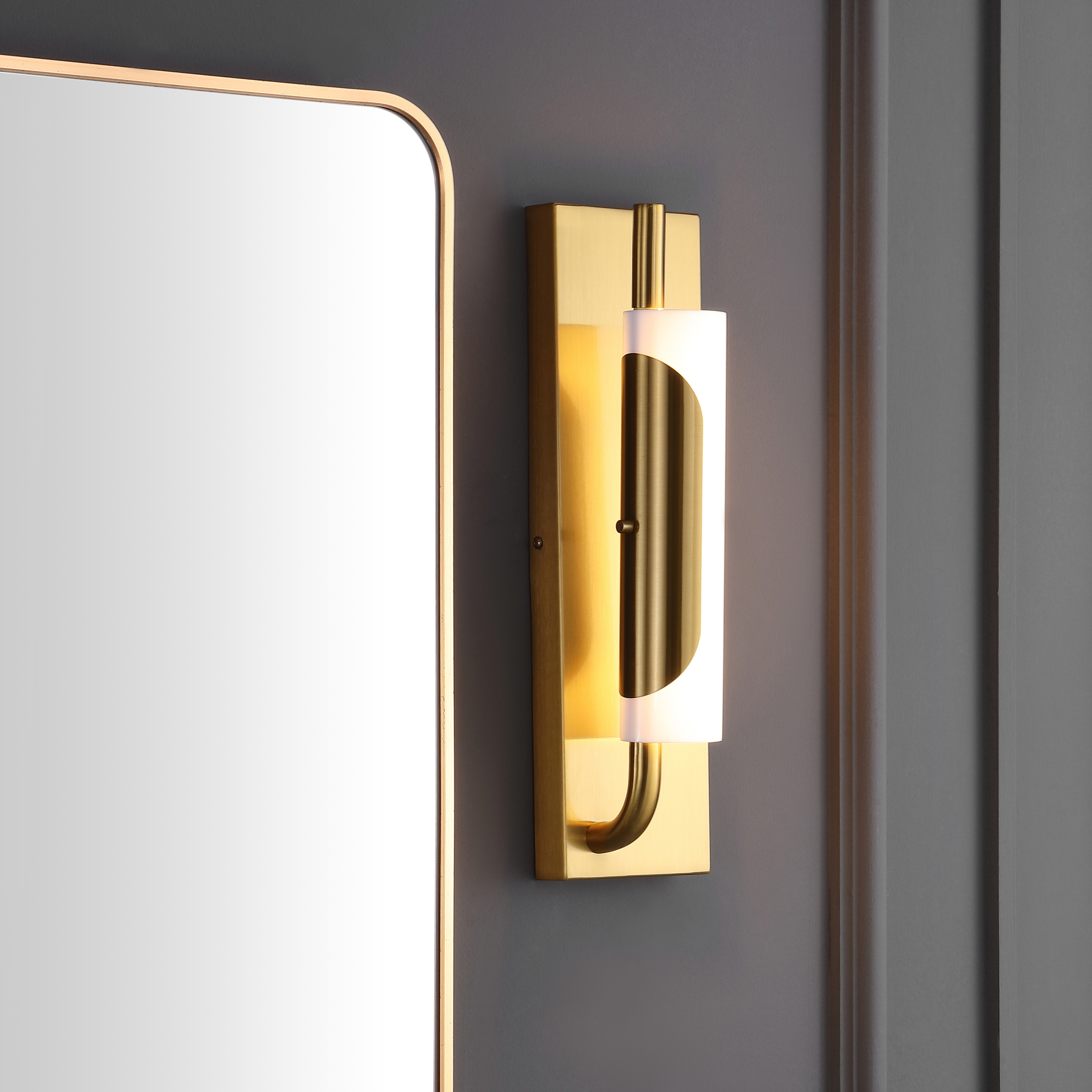 Safavieh Momo 4.5" Mid-Century Acrylic Sconces, Gold