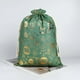 thumbnail image 4 of Bolsa de regalo navideña | Bolsa decorativa navideña de 20 x 30 cm para regalos familiares y decoración del hogar | Artículos para fiestas navideñas y decoraciones festivas, 4 of 5