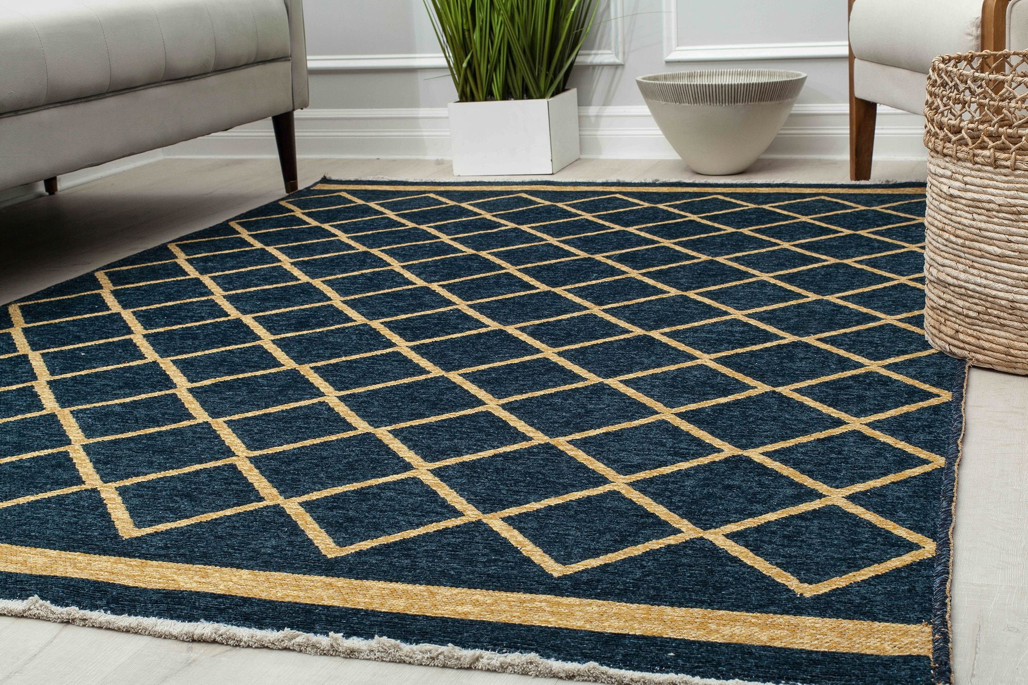 Harley HD10C Imperial Navy Gold Transitional Vintage Navy Blue Area Rug, 2'6" x 8'