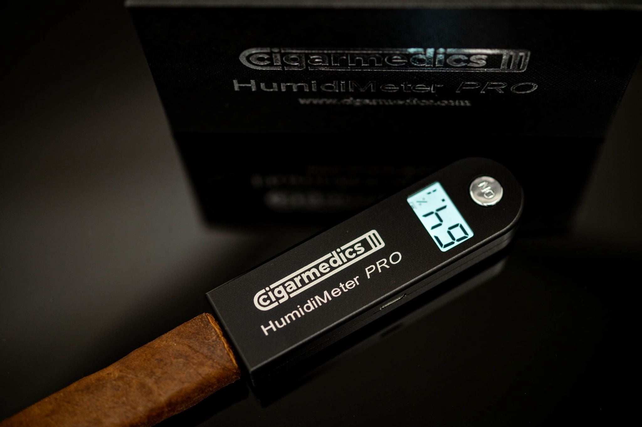 HumidiMeter PRO - Digital Cigar Hygrometer