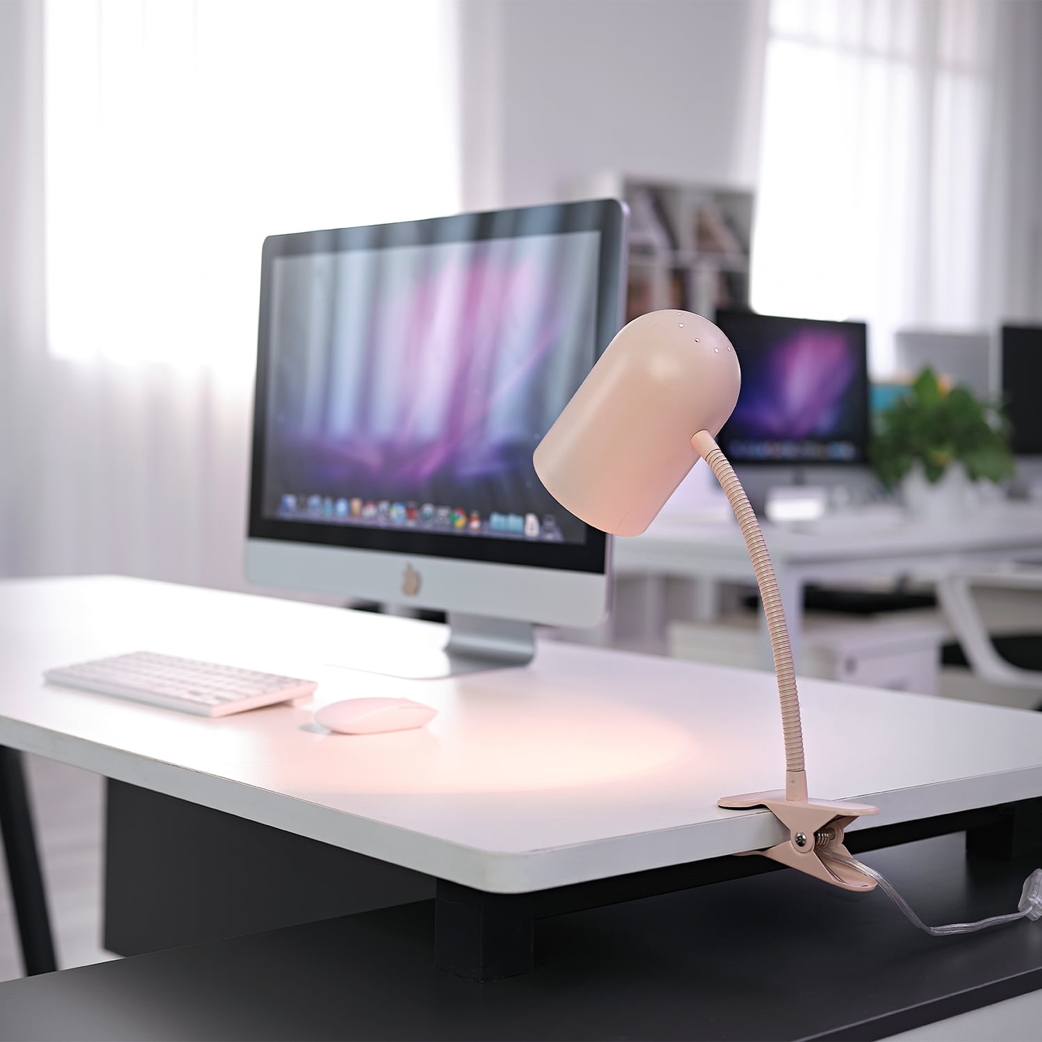 Globe Electric Carter 15" Matte Pink Clip-Arm Desk Lamp with Adjustable Gooseneck Arm, 52303