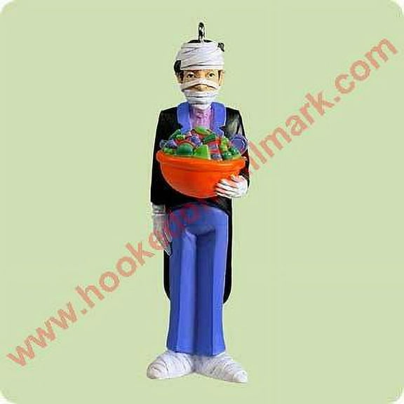 Hallmark Ornament 2004 Bateson, The Butler