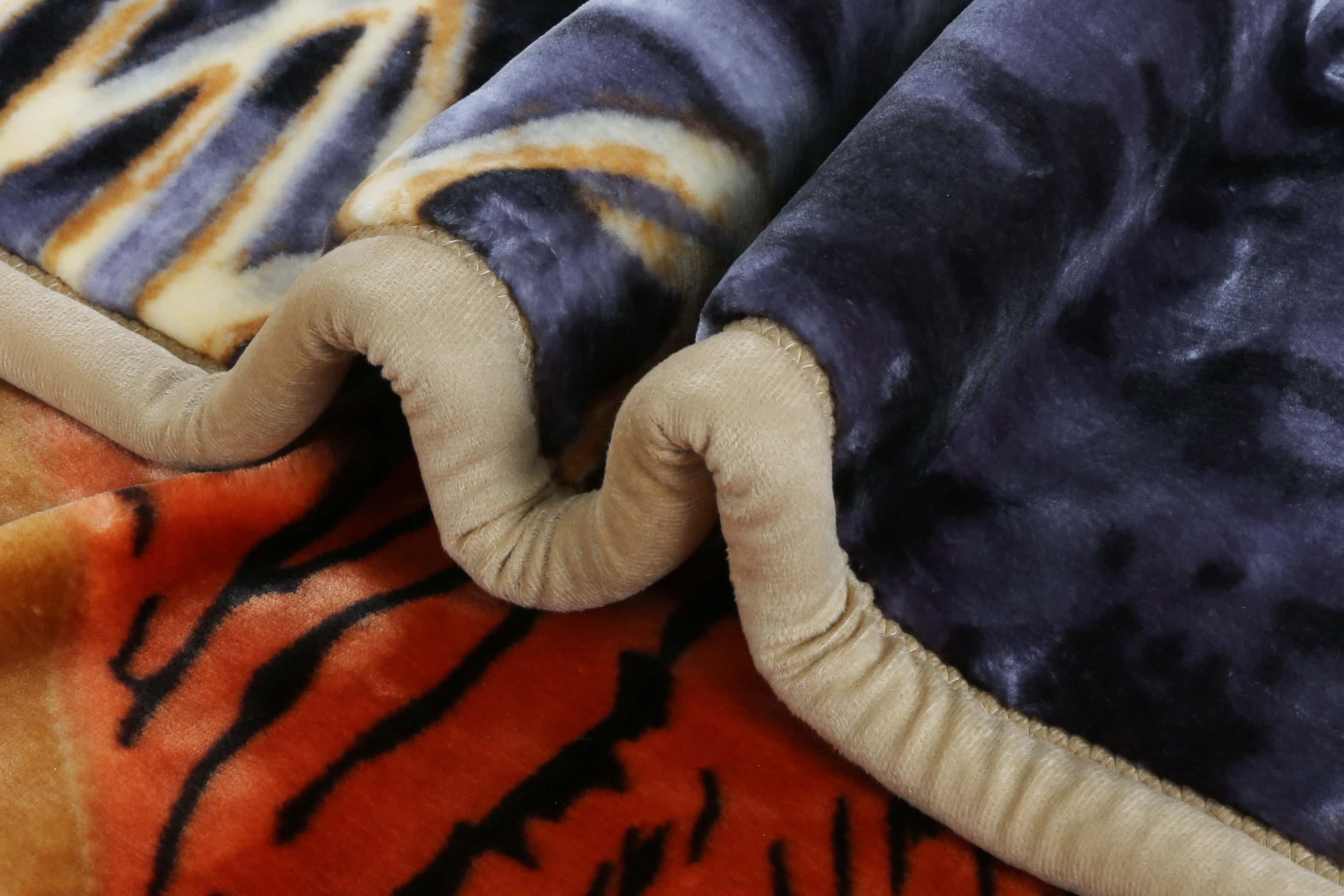 Lammaloe King Size Korean Mink Blanket for Winter, 12 lbs, 87" x 94", Heavy 2-Ply Warm Heavyweight Raschel Bed Blankets, Reversible Printed, Tiger