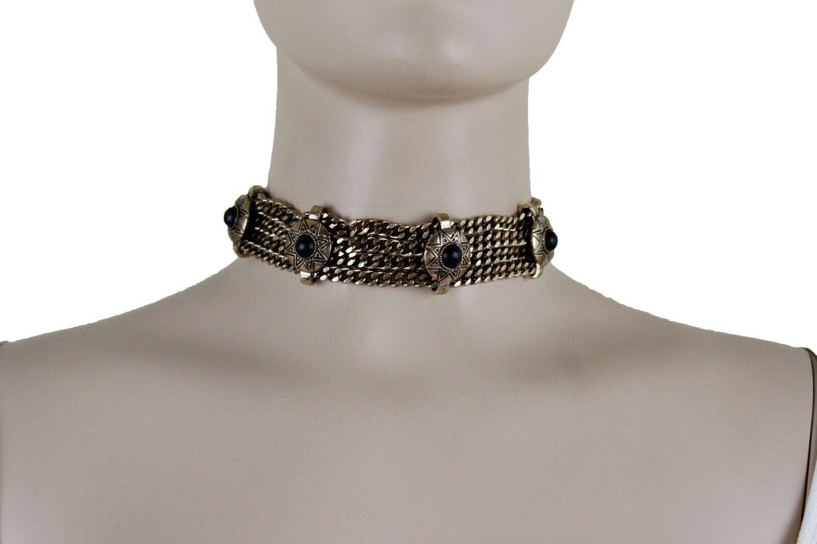 Sleek metal choker necklace with cutout band 