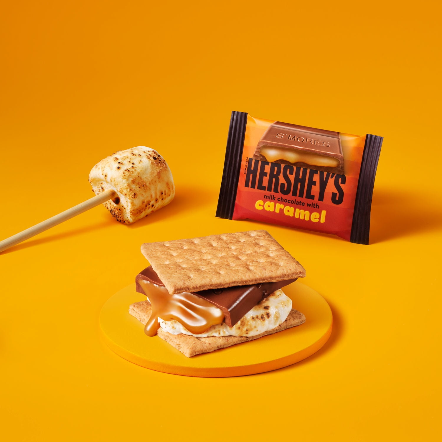 HERSHEY'S Milk Chocolate with Caramel Candy Bars, 1.4 oz (6 Count)