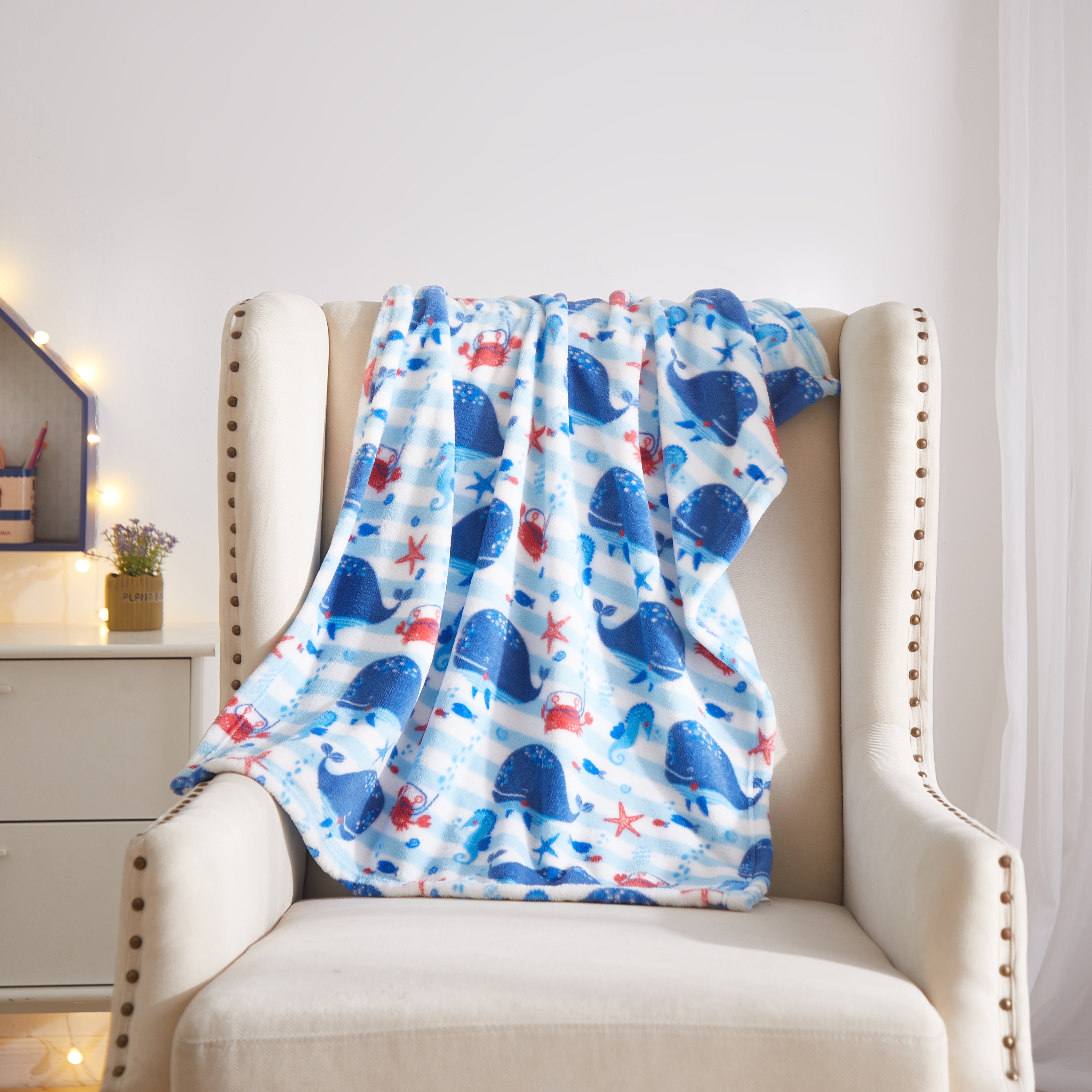 Parent's Choice Royal Baby Plush Whale Printed Blanket, 30" x 40", Polyester, Infant Unisex
