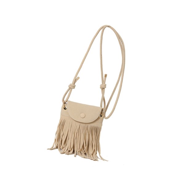 Fashionable Shoulder Bag Crossbody Bags with Tassels for Everyday Use