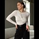 thumbnail image 5 of Camiseta Asimétrica de Larga con Cuello en V y Frontal para Mujer L, 5 of 9