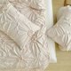 thumbnail image 4 of Elegante juego de cama de 3 piezas, 4 of 5