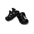 thumbnail image 1 of SANDALIAS PARA NIÑA LIGERSA Y ANTIDESLIZANTES EVA COLOR NEGRO CON PINES DECORATIVOS, 1 of 5
