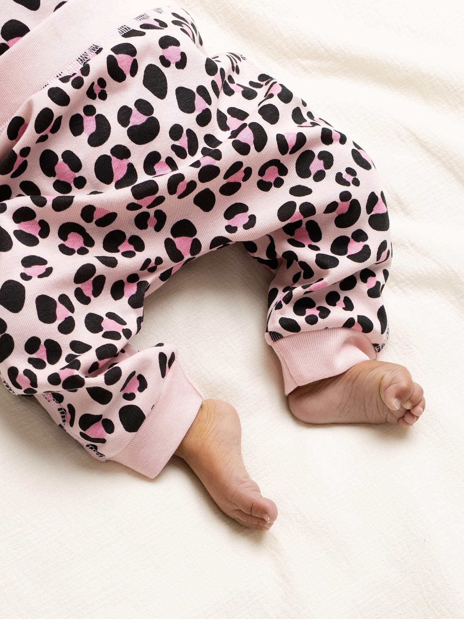 Monica + Andy Organic Cotton Gender Neutral First Moves Bodysuit + Groove Pant Set, Sizes Newborn -24 Months