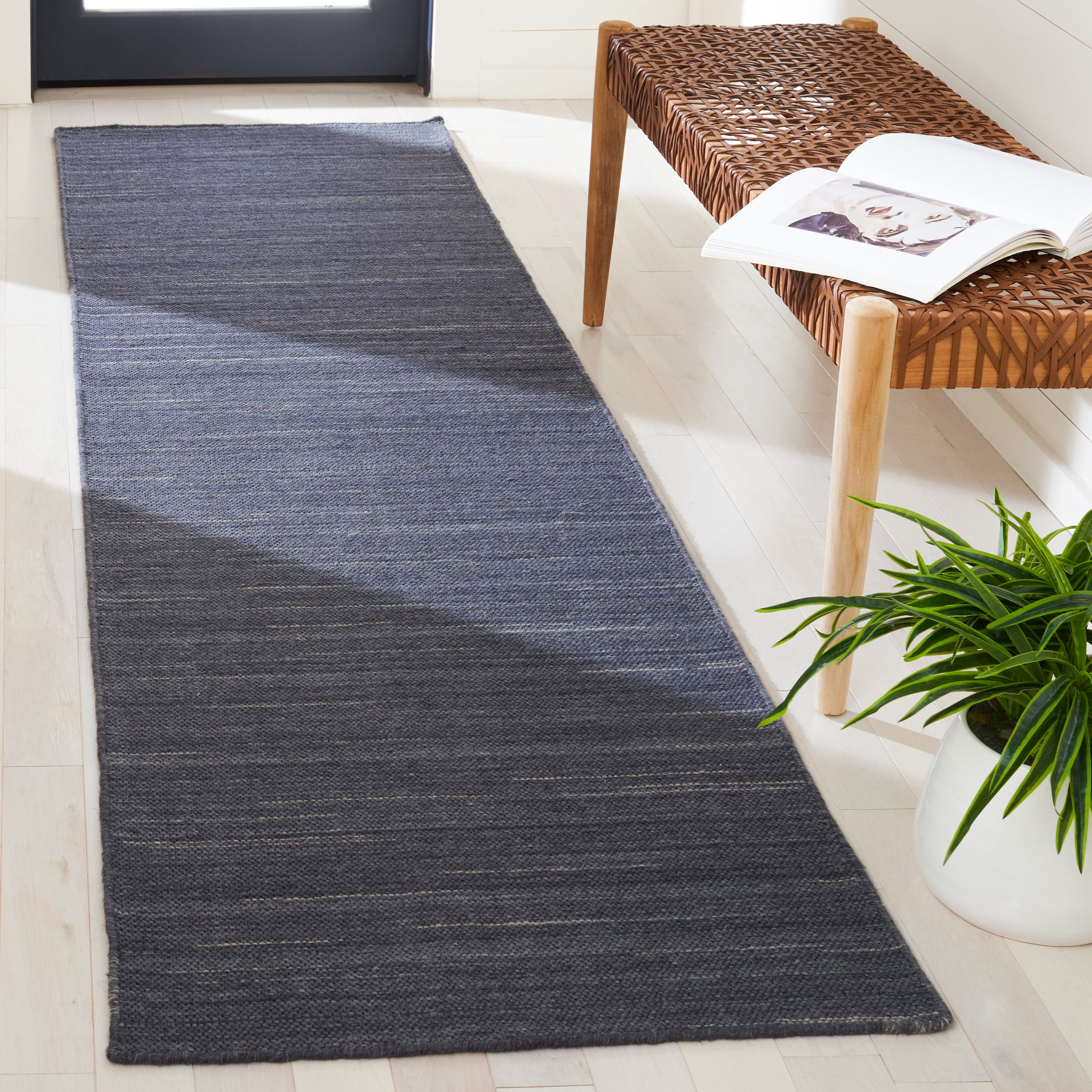 SAFAVIEH Kilim Roderick Solid Runner Rug, Dark Grey, 2'3" x 9'