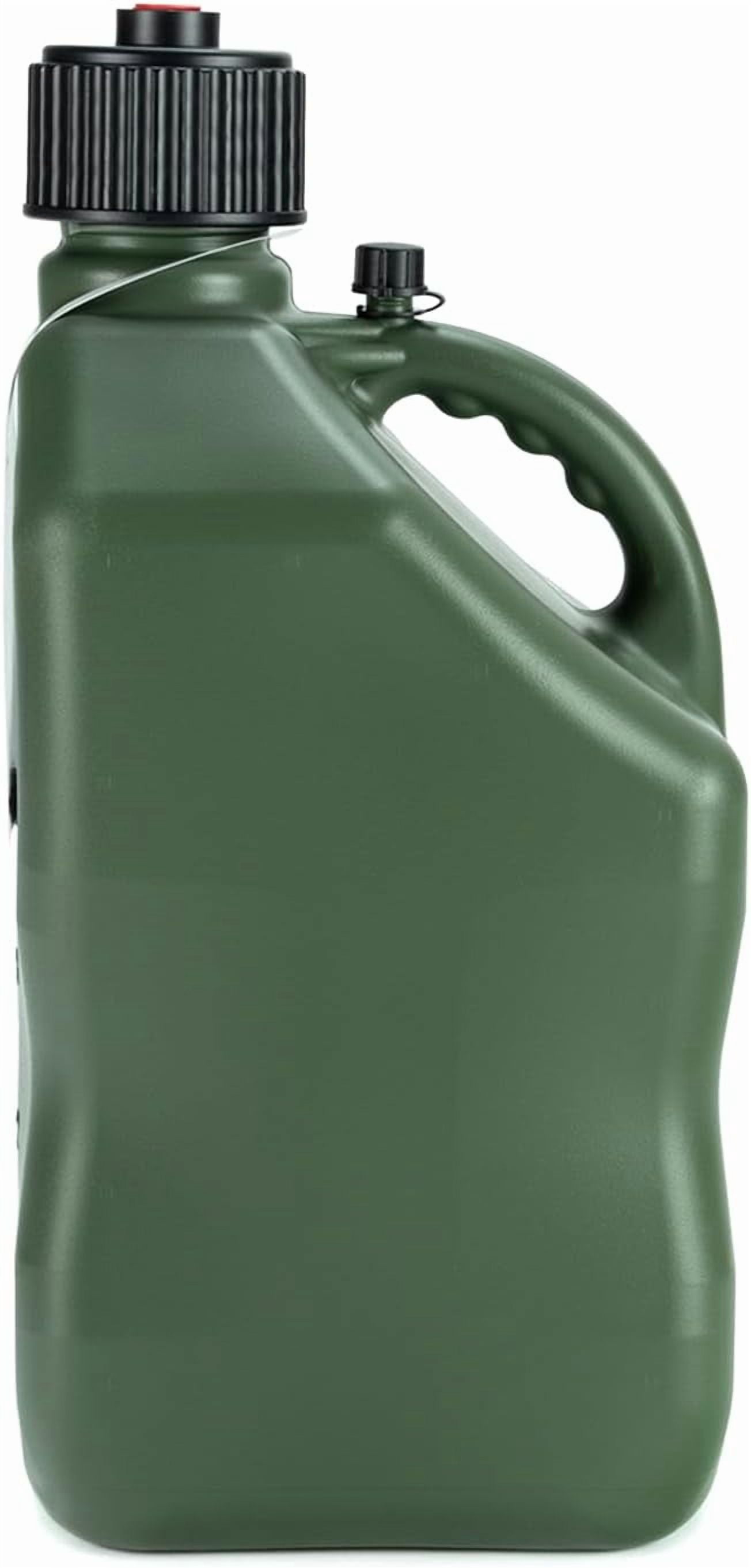 VP Racing 3842-CA, 5.5 Gallon Motorsport Jug with Contoured Handle, Multipurpose Cap and Rubber Gaskets, Includes Standard Hose, Camo, (1 Pack)