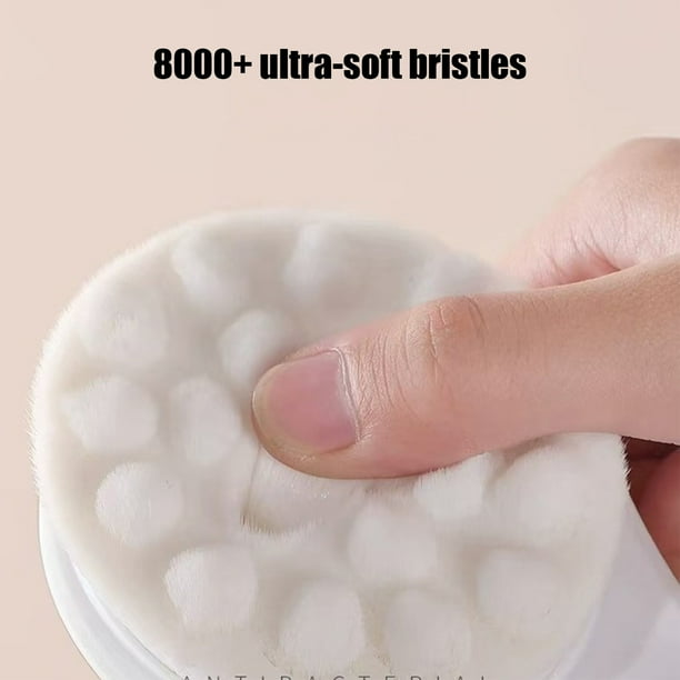 Cepillo de baño de mango largo con cerdas blandas | Raspador trasero para la ducha | Agarre cómodo, limpiador corporal exfoliante suave | Poliéster blanco, 14,5" | Limpieza profunda, fácil de